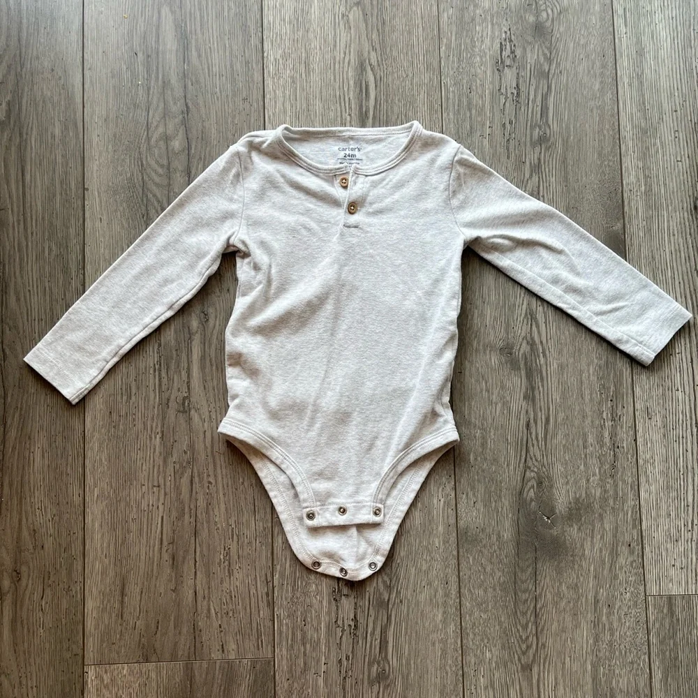 Carter’s Long Sleeve Light Gray Henley Onesie 24 Months